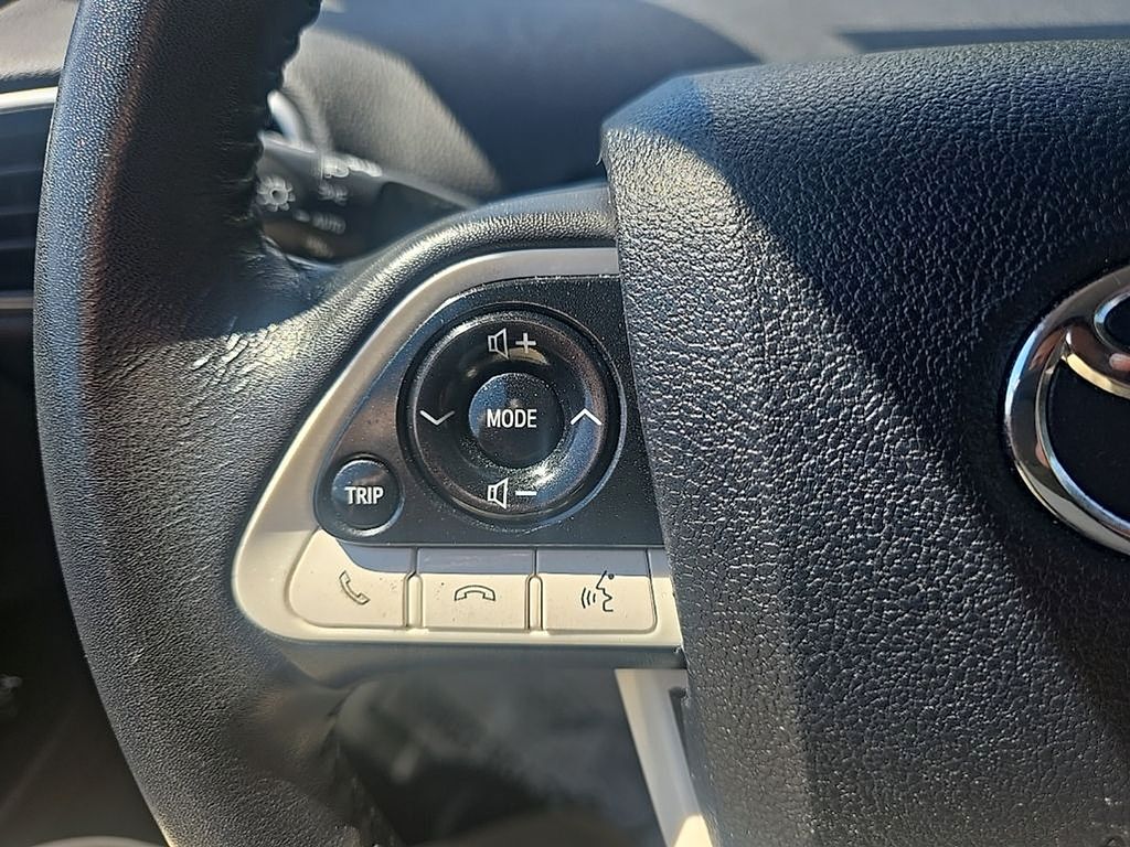 Thumbnail: 2018 Toyota Prius - 19