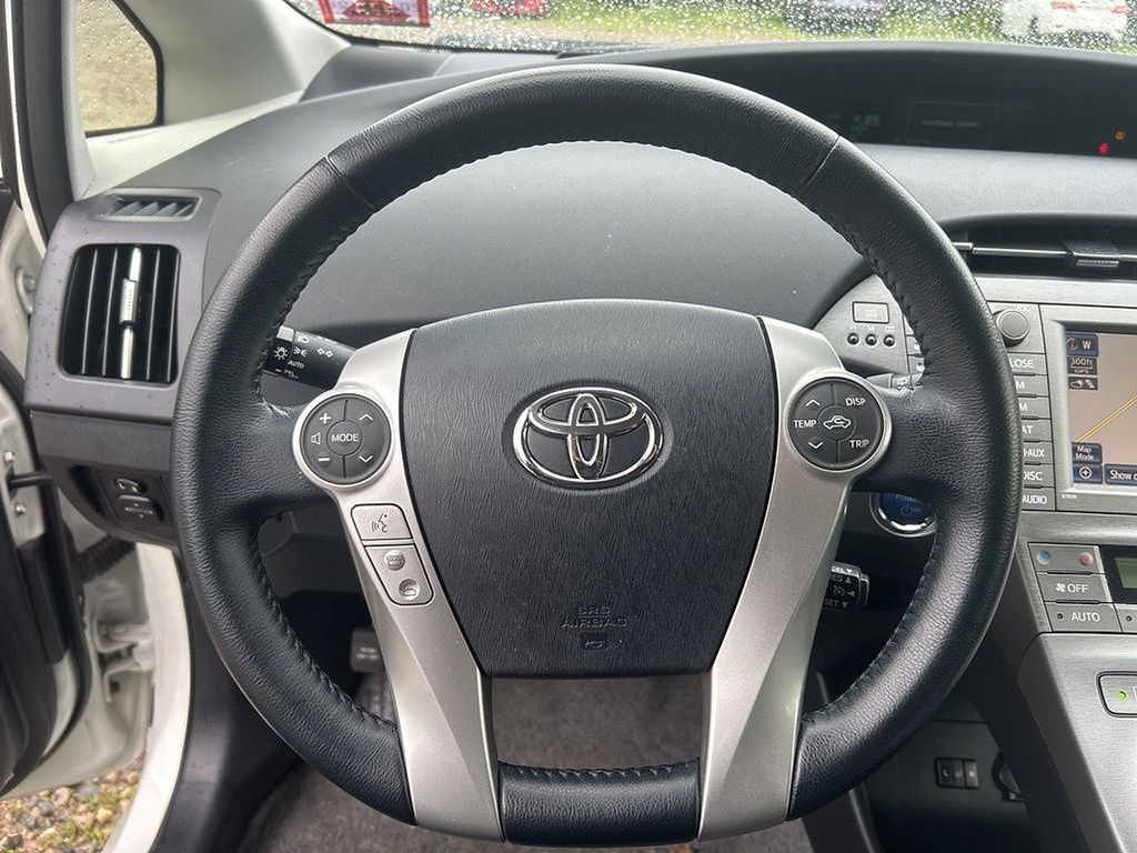 Thumbnail: 2013 Toyota Prius - 2