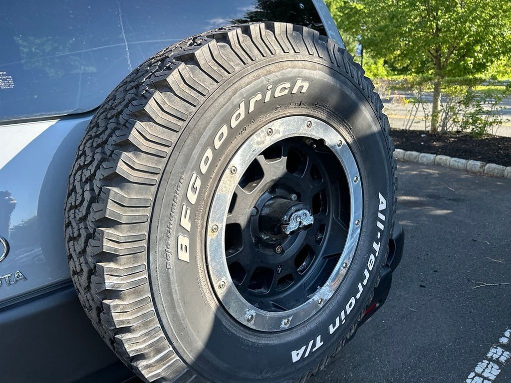 Thumbnail: 2013 Toyota FJ Cruiser - 18