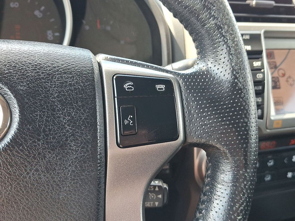 Thumbnail: 2011 Toyota 4Runner - 22