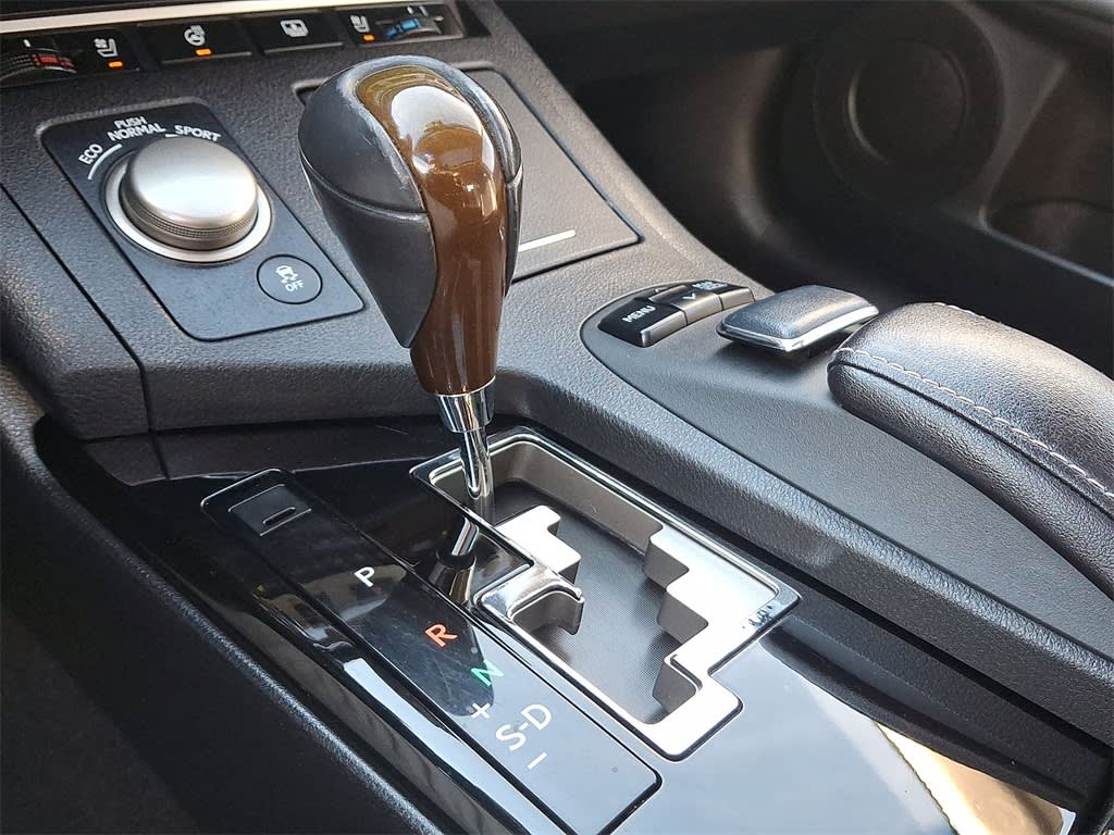 Thumbnail: 2014 Lexus ES - 12