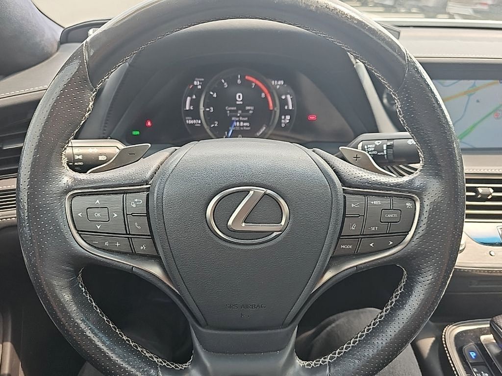 Thumbnail: 2018 Lexus LS - 2