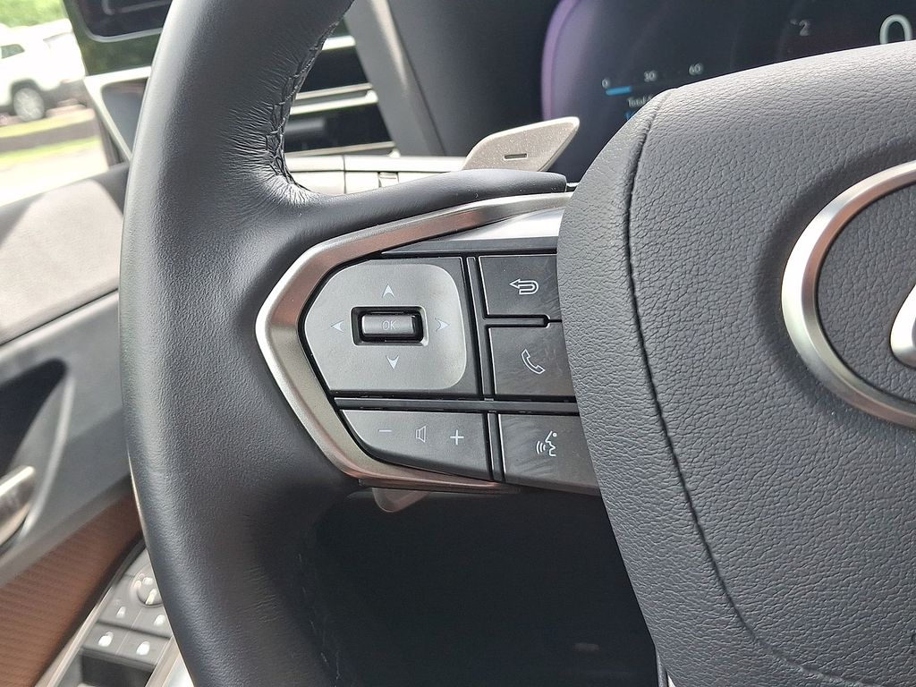 Thumbnail: 2024 Lexus ES - 20