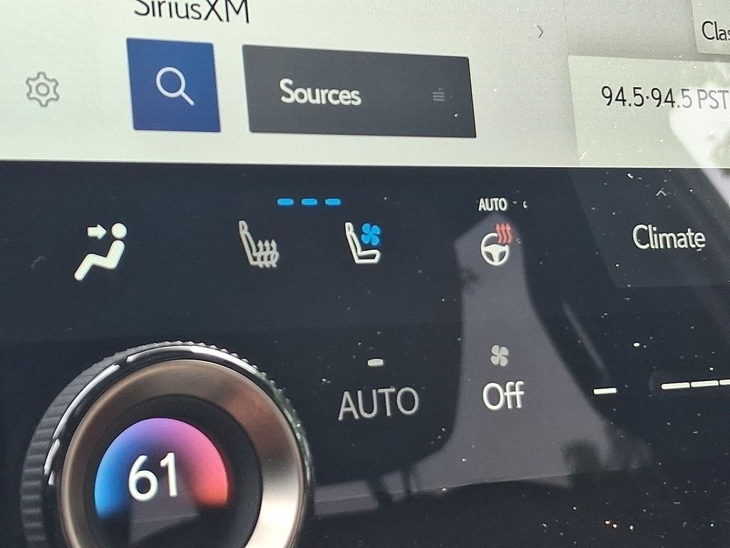 Thumbnail: 2024 Lexus ES - 22