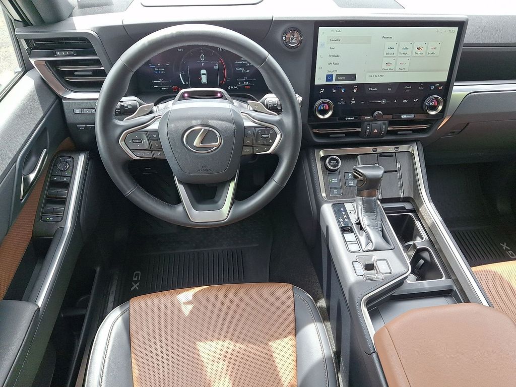 Thumbnail: 2024 Lexus ES - 8