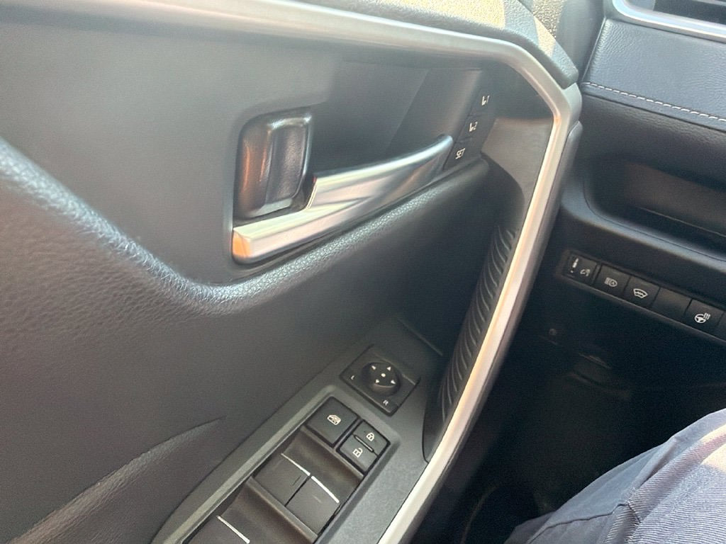 Thumbnail: 2025 Toyota RAV4 - 24