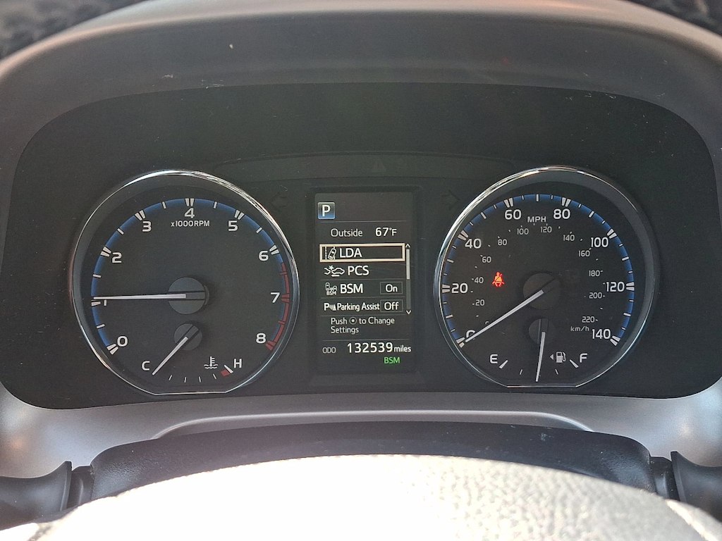 2016 Toyota RAV4 Limited 12
