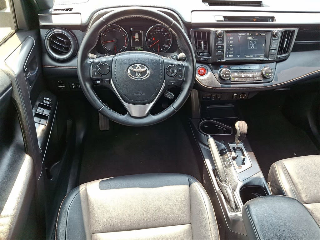 Thumbnail: 2016 Toyota RAV4 - 8