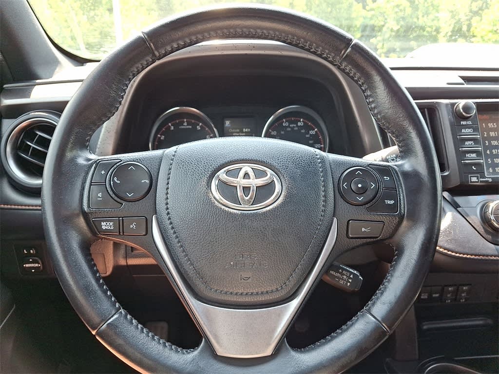 Thumbnail: 2016 Toyota RAV4 - 2