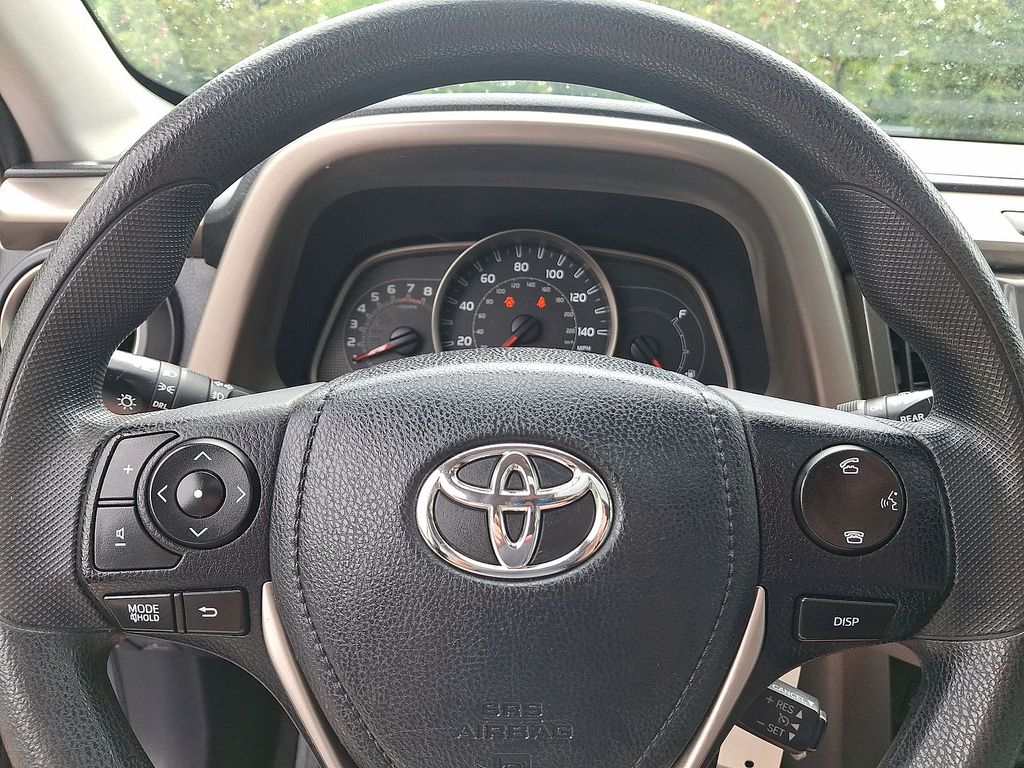 Thumbnail: 2014 Toyota RAV4 - 19