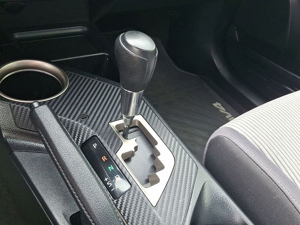 Thumbnail: 2014 Toyota RAV4 - 11