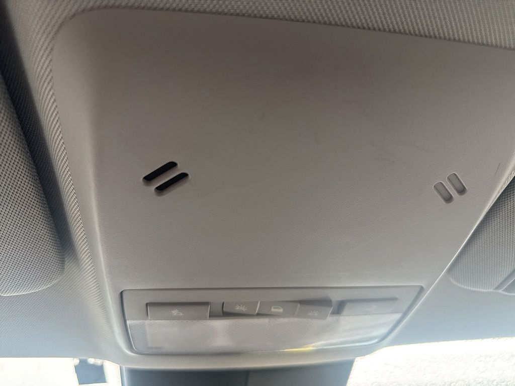 Thumbnail: 2017 Chevrolet Trax - 17