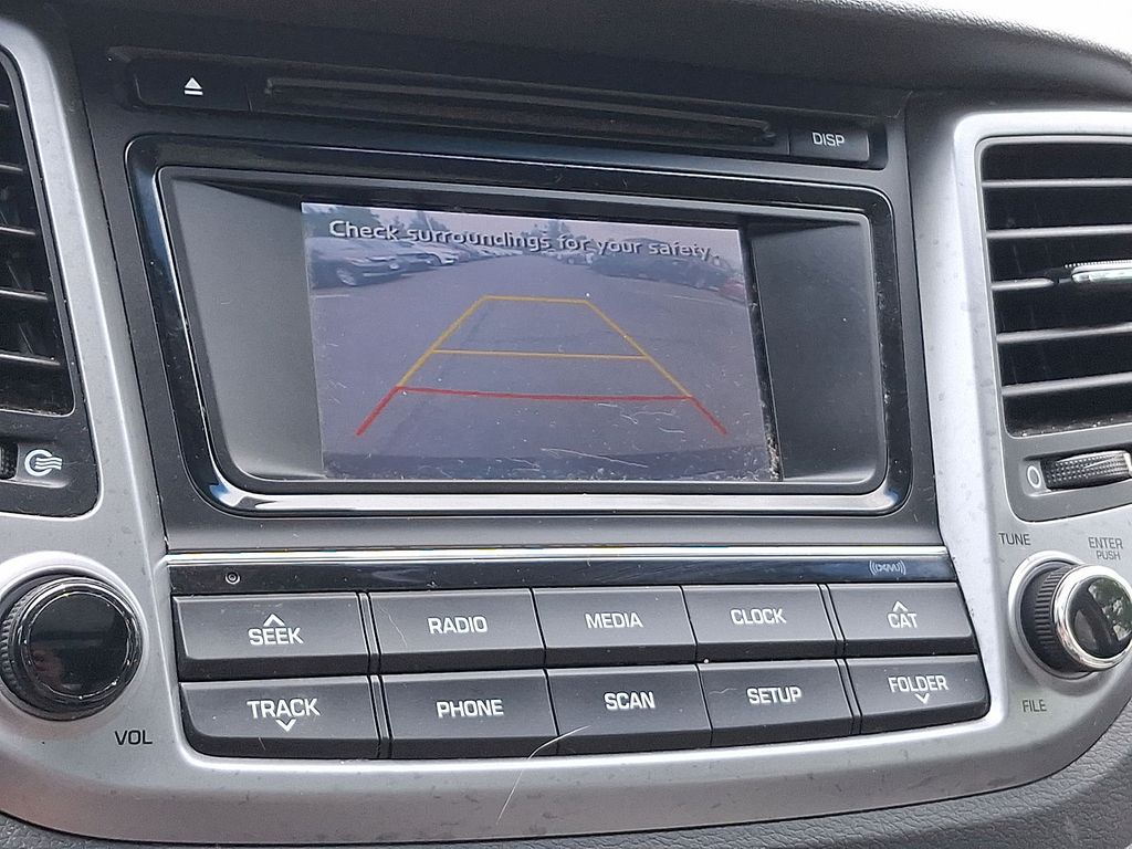 Thumbnail: 2017 Hyundai Tucson - 18