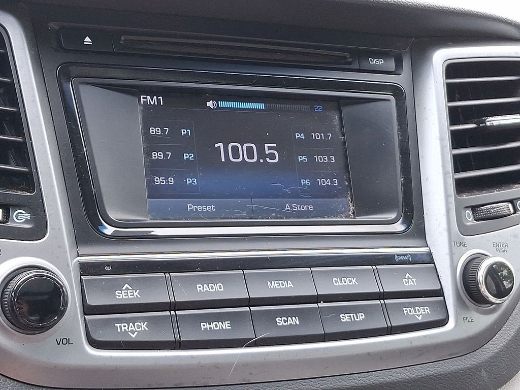 Thumbnail: 2017 Hyundai Tucson - 10