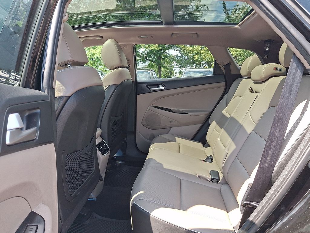Thumbnail: 2019 Hyundai Tucson - 9