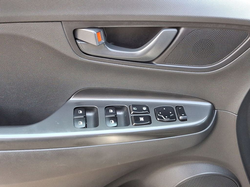 2022 Hyundai Kona SEL 19