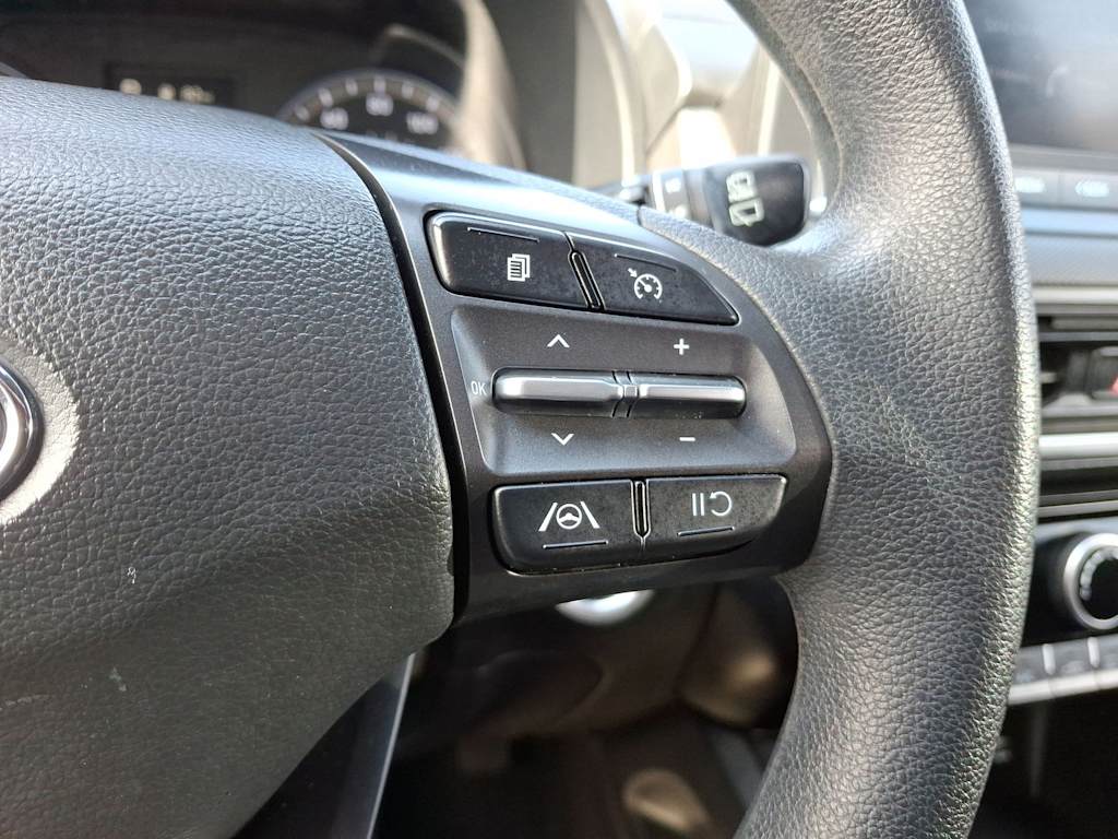 2022 Hyundai Kona SEL 22