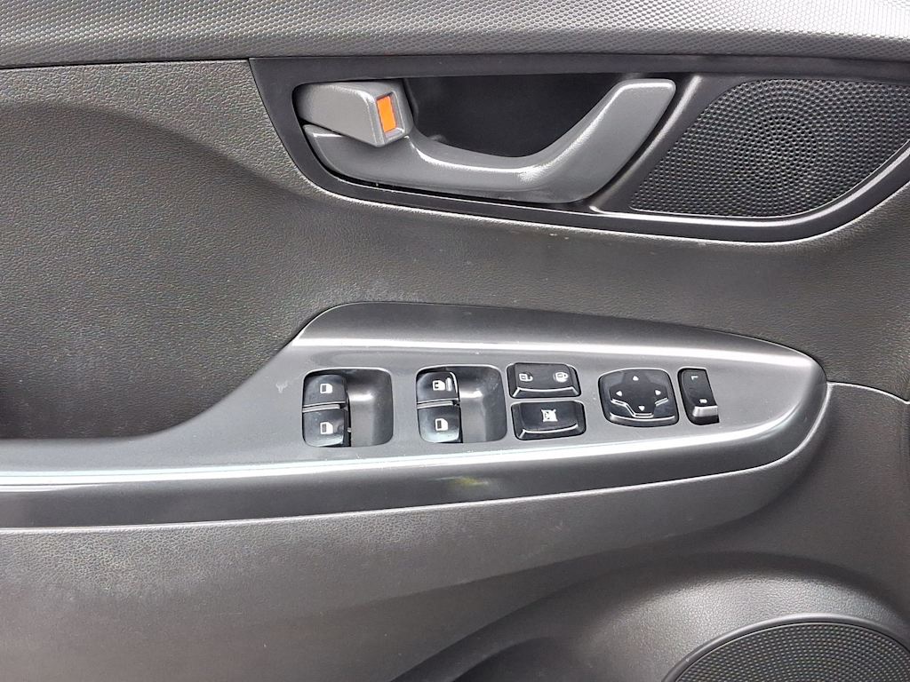 2022 Hyundai Kona SEL 19