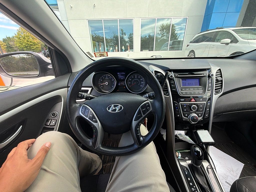 Thumbnail: 2013 Hyundai Elantra - 2