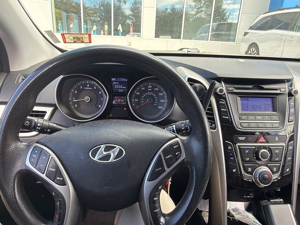 Thumbnail: 2013 Hyundai Elantra - 7