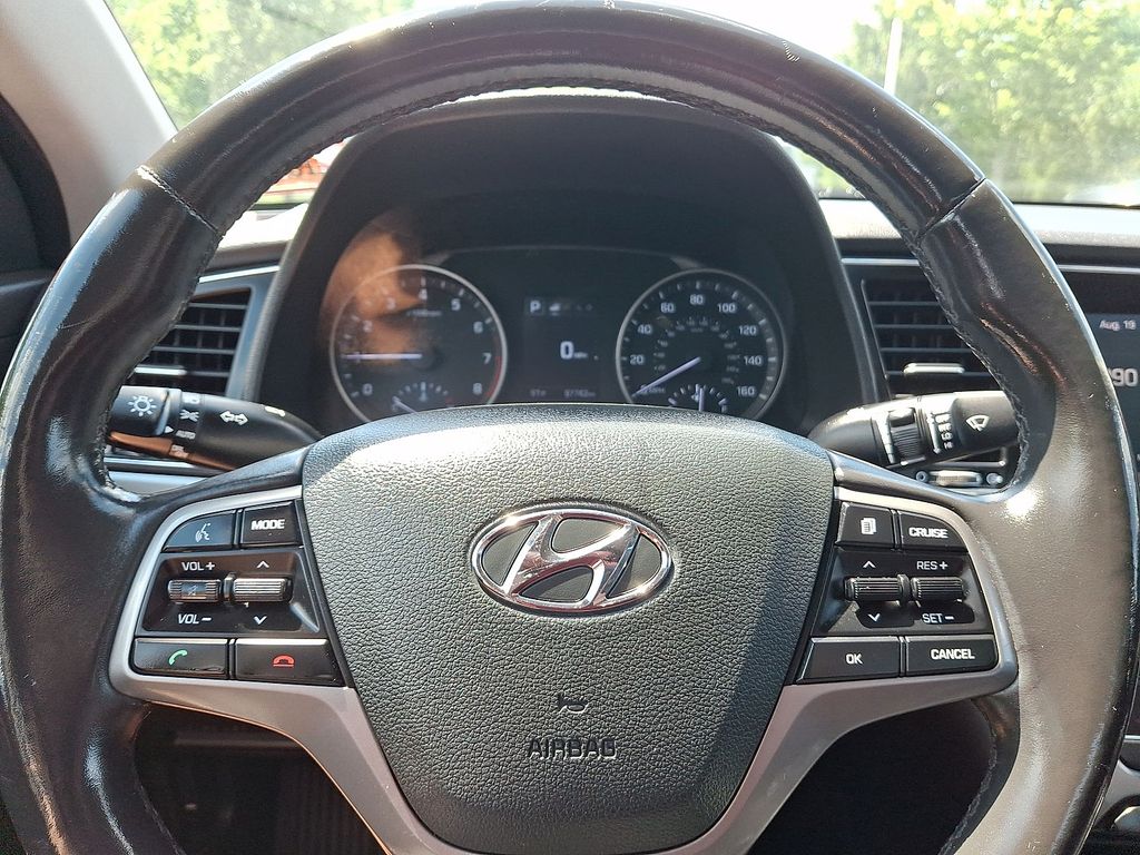 Thumbnail: 2017 Hyundai Elantra - 19