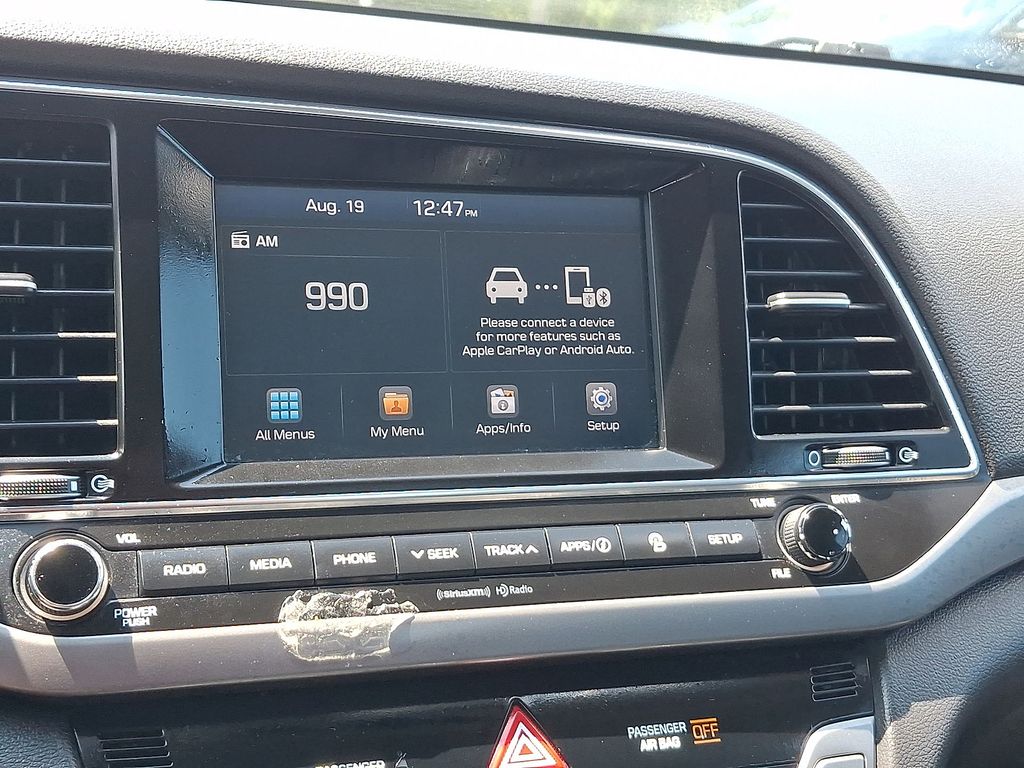 Thumbnail: 2017 Hyundai Elantra - 10