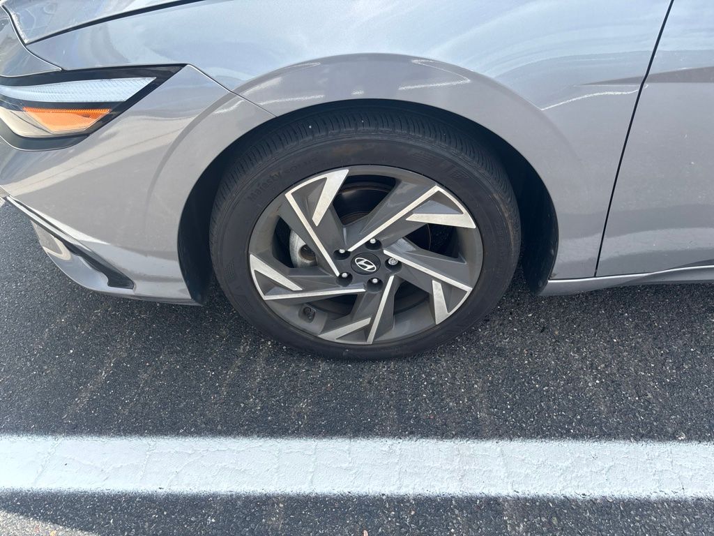 Thumbnail: 2025 Hyundai Elantra - 7