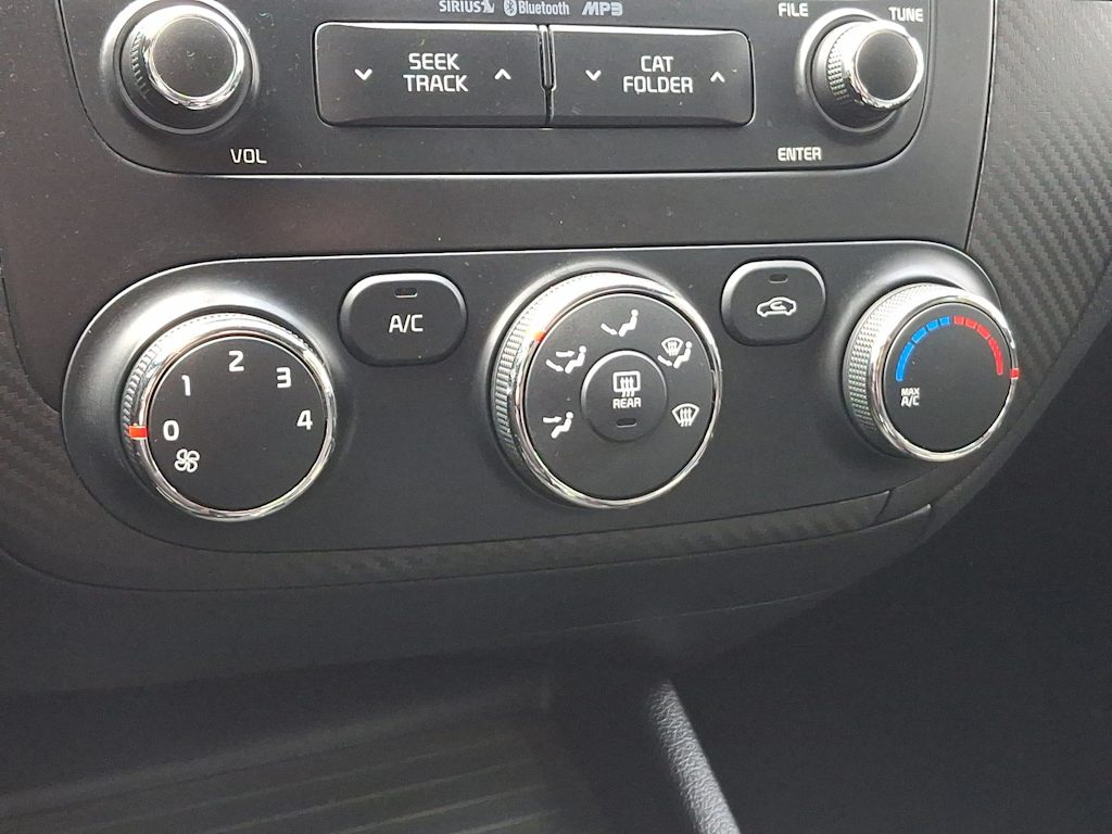 2016 Kia Forte SX 23