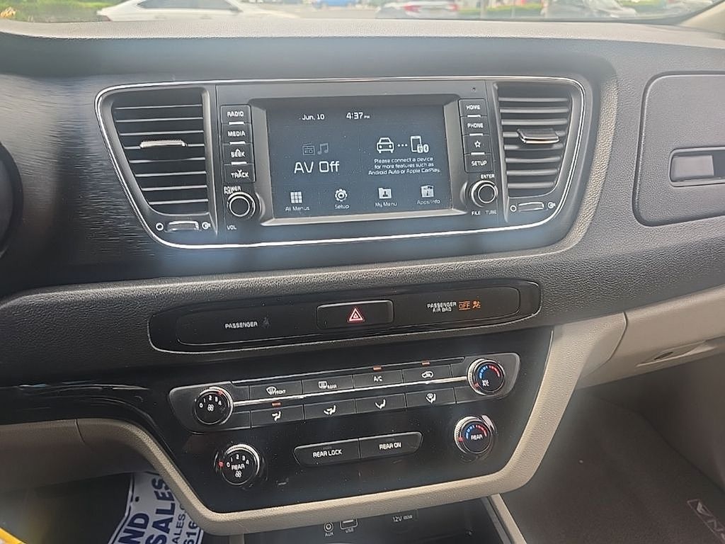 Thumbnail: 2020 Kia Sedona - 9