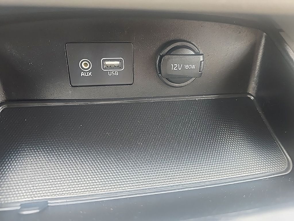 Thumbnail: 2020 Kia Sedona - 20