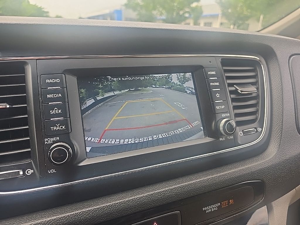 Thumbnail: 2020 Kia Sedona - 19