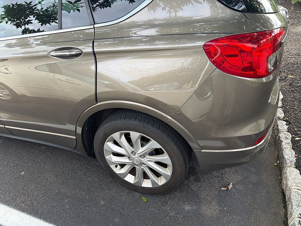 Thumbnail: 2016 Buick Envision - 16