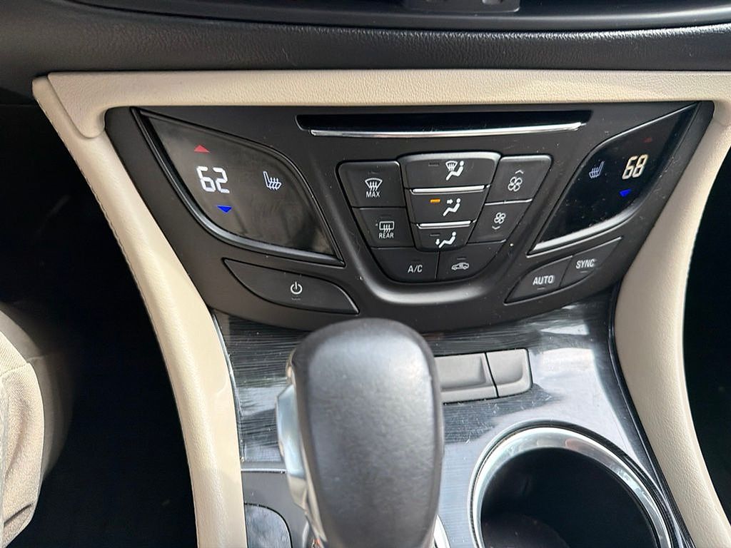 Thumbnail: 2016 Buick Envision - 18