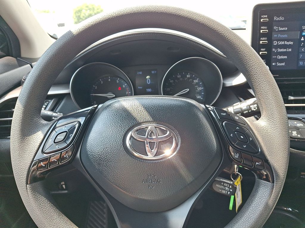Thumbnail: 2021 Toyota C-HR - 19