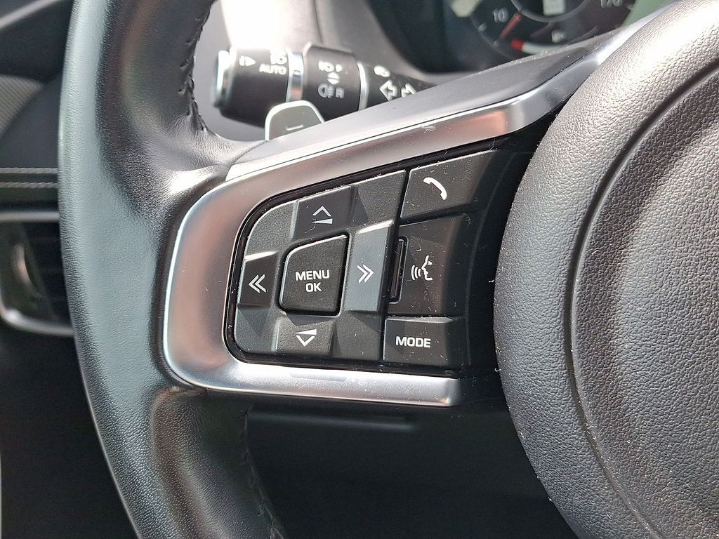Thumbnail: 2019 Jaguar F-Pace - 20