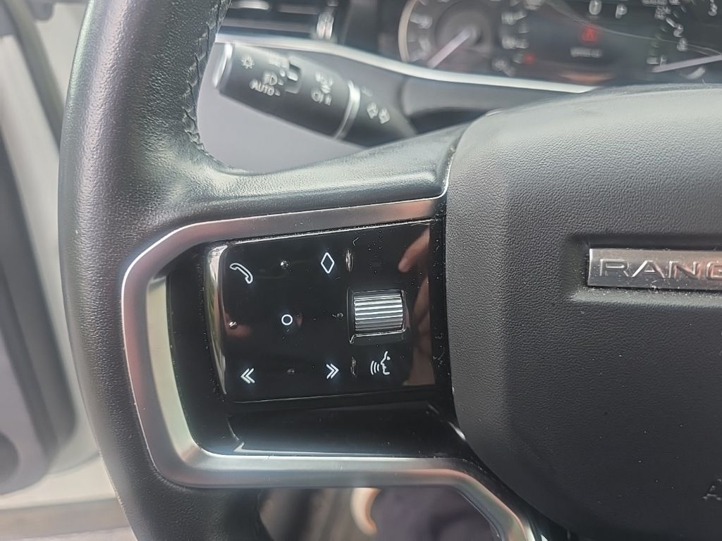 Thumbnail: 2023 Land Rover Range Rover Evoque - 19