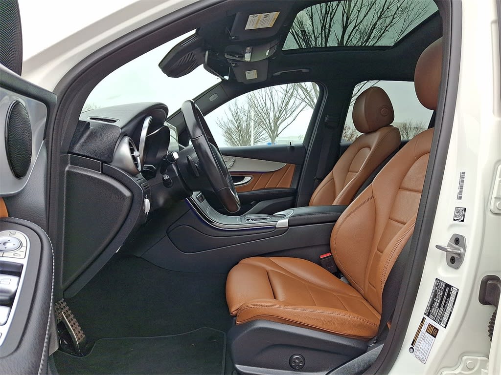 Thumbnail: 2022 Mercedes-Benz GLC - 9