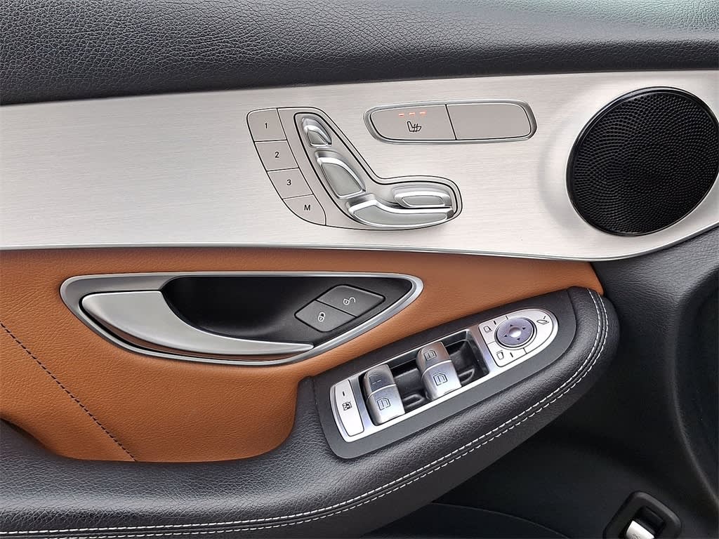 Thumbnail: 2022 Mercedes-Benz GLC - 18