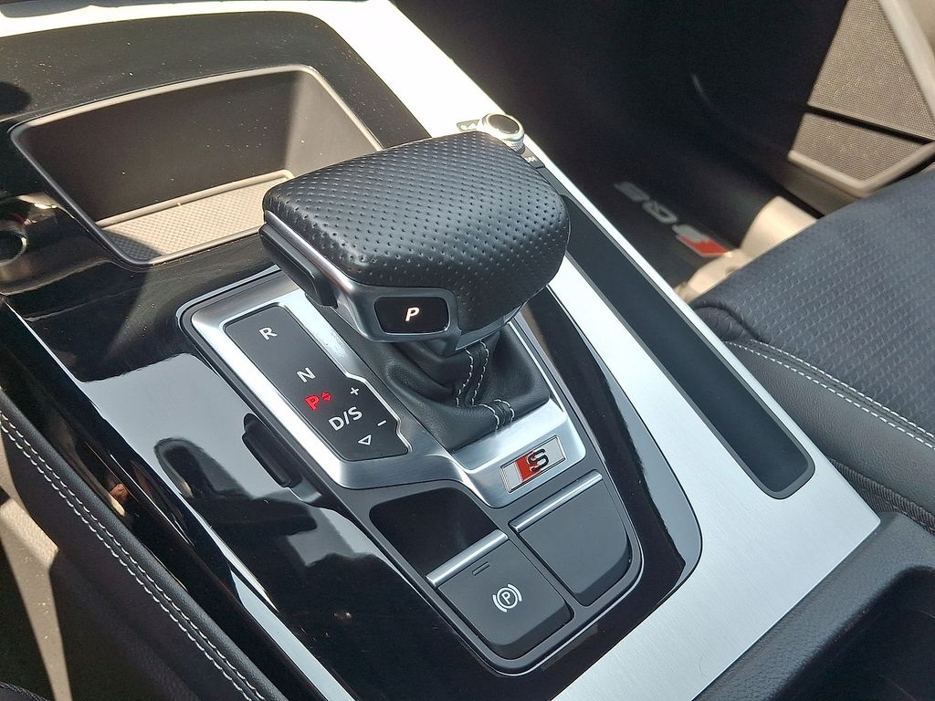 Thumbnail: 2021 Audi SQ5 - 11