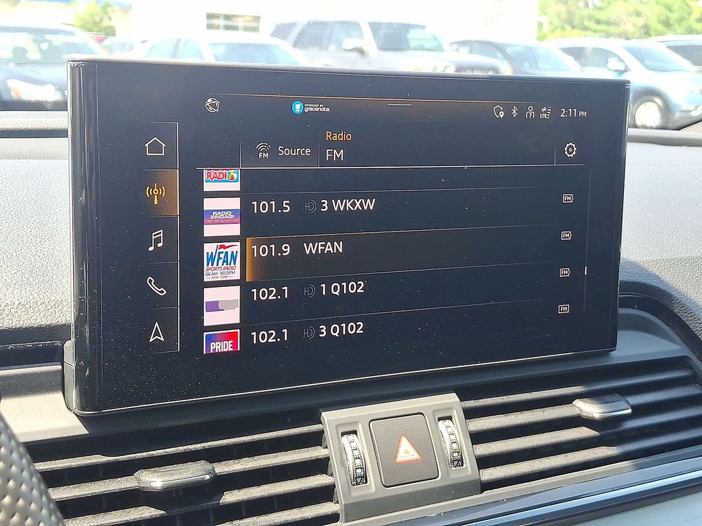 Thumbnail: 2021 Audi SQ5 - 10