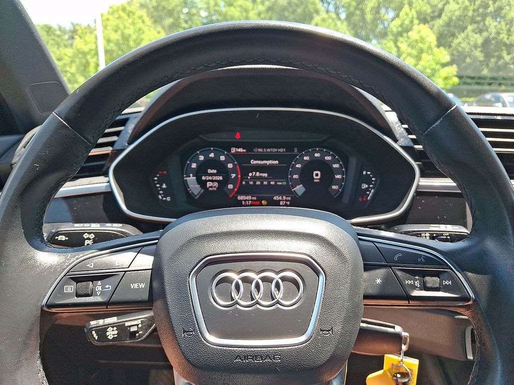Thumbnail: 2022 Audi Q3 - 20
