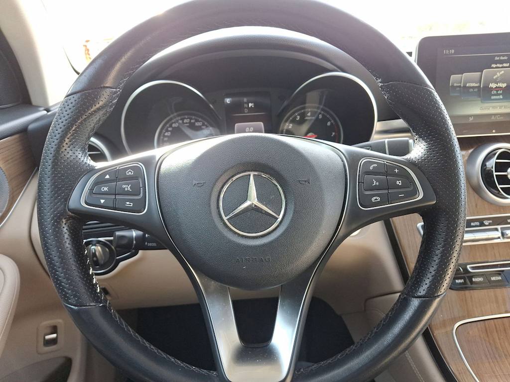 2019 Mercedes-Benz GLC 300 2