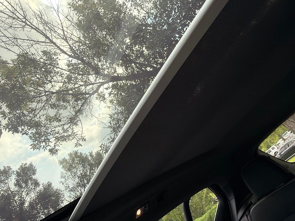 Thumbnail: 2021 Volvo XC40 - 20