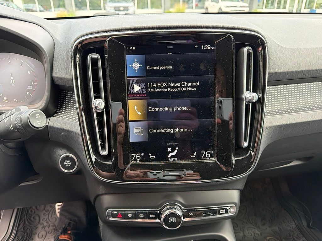 Thumbnail: 2021 Volvo XC40 - 19