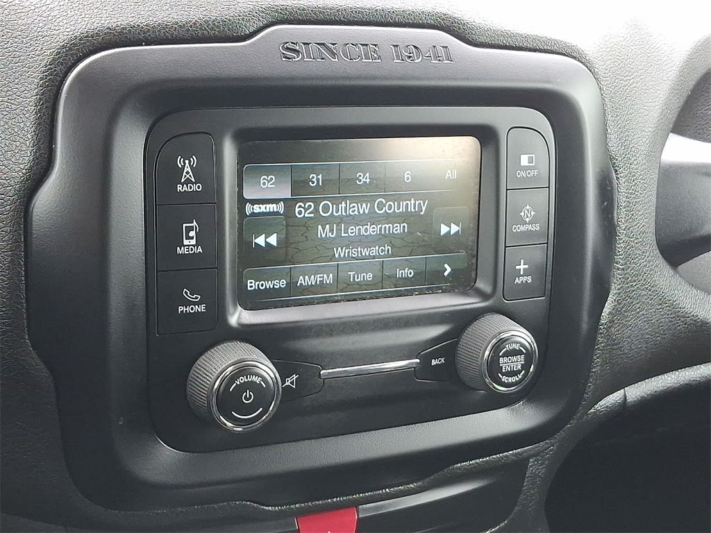 Thumbnail: 2016 Jeep Renegade - 11