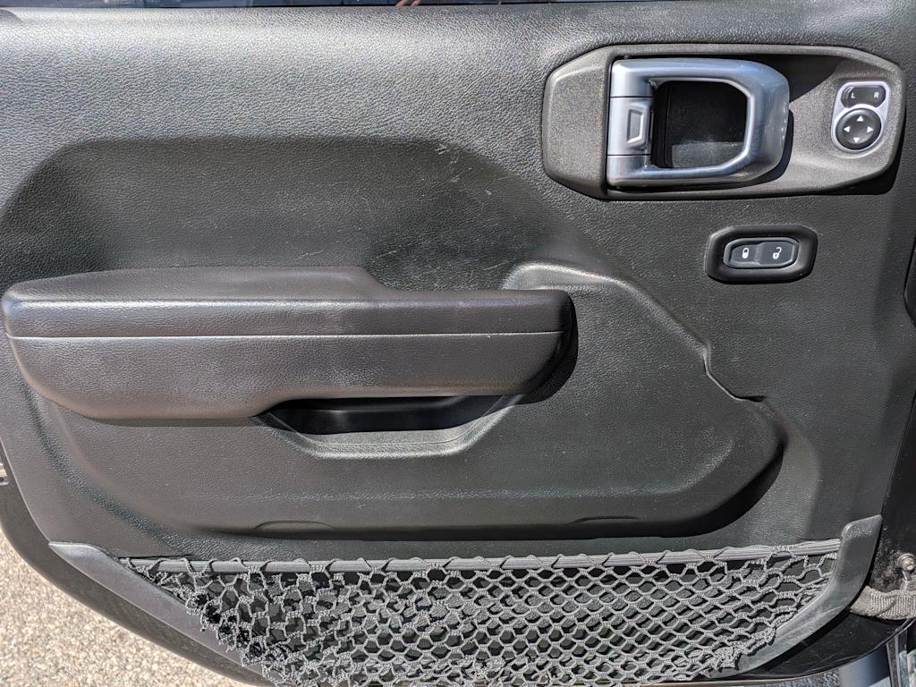 Thumbnail: 2020 Jeep Wrangler - 22