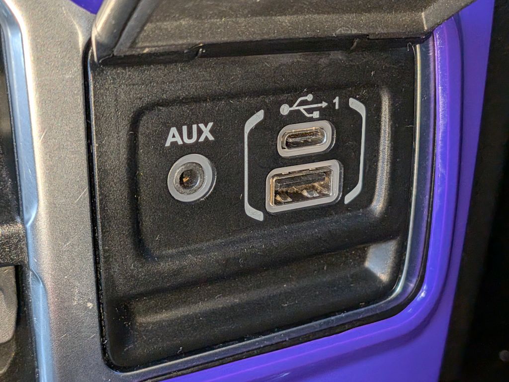 Thumbnail: 2020 Jeep Wrangler - 29