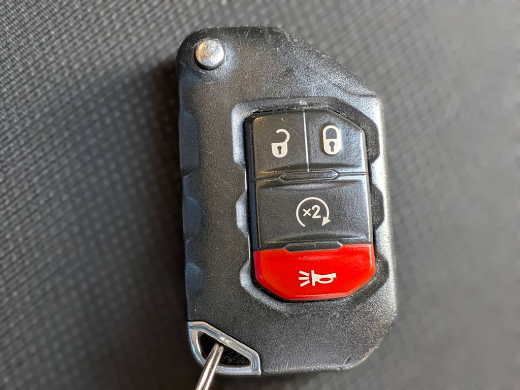 Thumbnail: 2020 Jeep Wrangler - 30