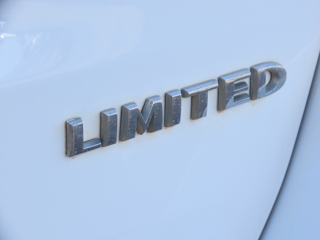 Thumbnail: 2022 Jeep Grand Cherokee - 24