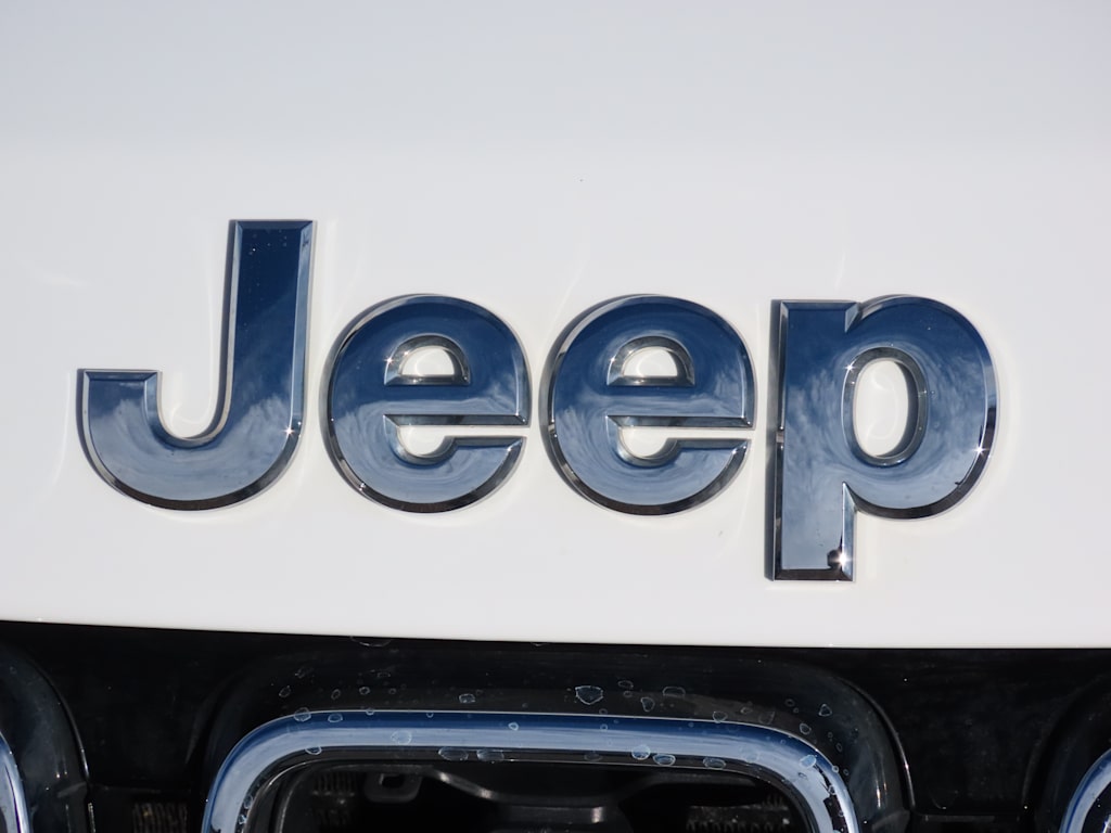 Thumbnail: 2022 Jeep Grand Cherokee - 7